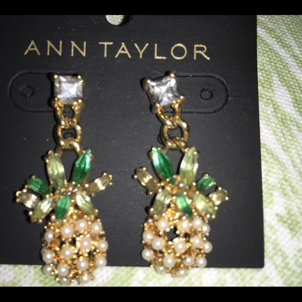 Drop earrings